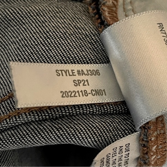 Madewell Curvy Cali Demi-Boot Jeans | Tierney Wash | Women’s 28 Tall High Rise - Picture 12 of 13